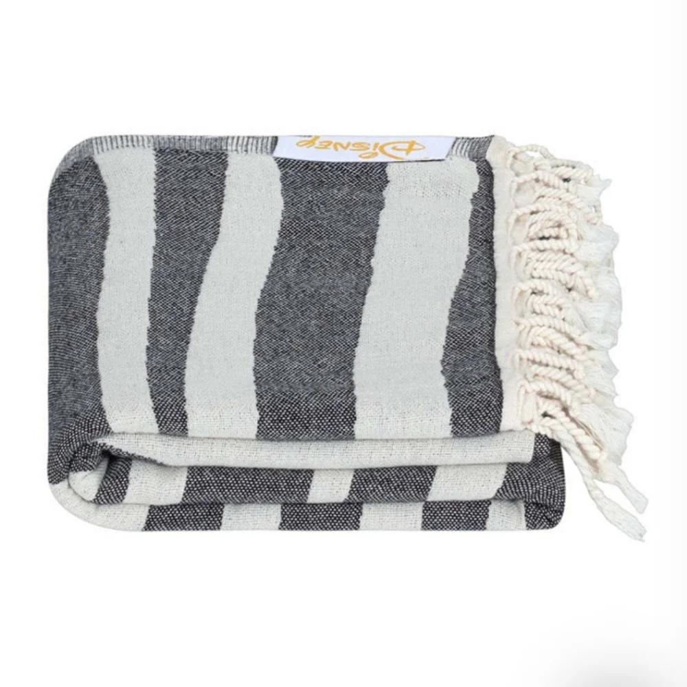 SAND‎ CLOUD DISNEY BEACH TOWEL PRICE IS FIRM
